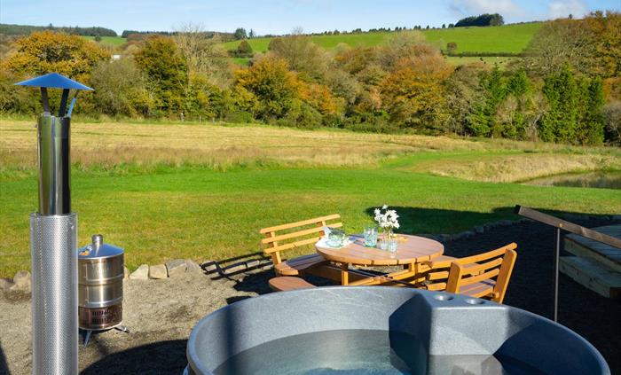 Lets Glamp Retro Luxury Glamping in West Wales - Queen hot tub